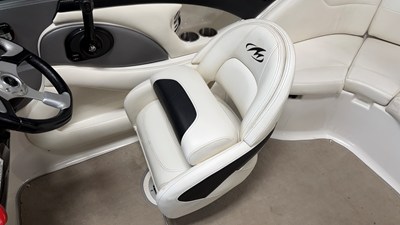 2010 Monterey 214 51