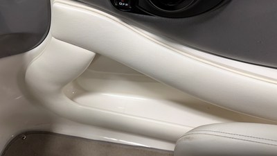 2010 Monterey 214 55