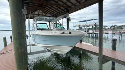 Boston Whaler 280 VANTAGE 2 2024 Boston Whaler 280 VANTAGE 3