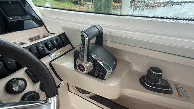 Boston Whaler 280 VANTAGE 19 2024 Boston Whaler 280 VANTAGE 20