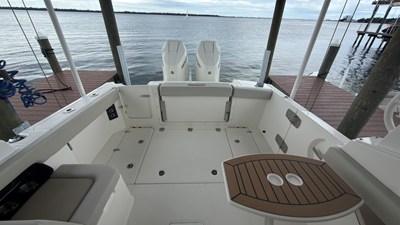 Boston Whaler 280 VANTAGE 28 2024 Boston Whaler 280 VANTAGE 29