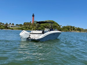 Sea Ray SPX 210 Outboard 1 2026 Sea Ray SPX 210 Outboard 2
