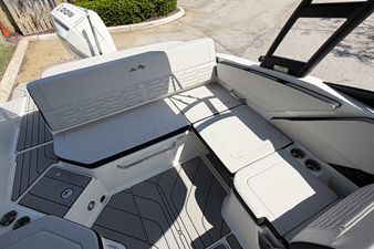 Sea Ray SPX 210 Outboard 11 2026 Sea Ray SPX 210 Outboard 12