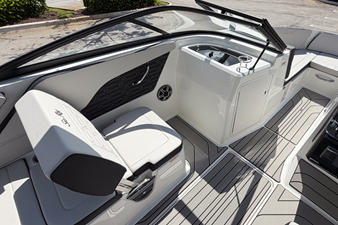 Sea Ray SPX 210 Outboard 16 2026 Sea Ray SPX 210 Outboard 17