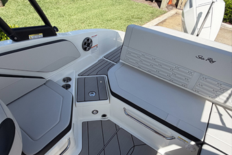 Sea Ray SPX 210 Outboard 17 2026 Sea Ray SPX 210 Outboard 18