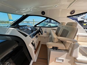 Sea Ray 410 Sundancer 29 2015 Sea Ray 410 Sundancer 30