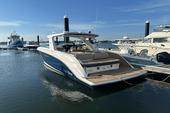 Sea Ray 400 SLX 10 2018 Sea Ray 400 SLX 11