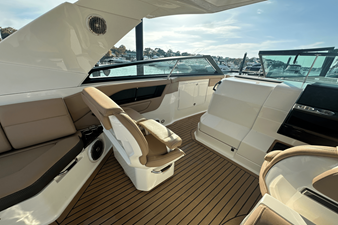 Sea Ray 400 SLX 30 2018 Sea Ray 400 SLX 31