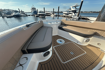 Sea Ray 400 SLX 33 2018 Sea Ray 400 SLX 34