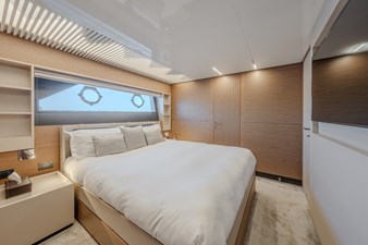 ABYS-FERRETI 920--35