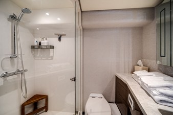 Ocean Alexander 27R 28 2023 Ocean Alexander 27R 29
