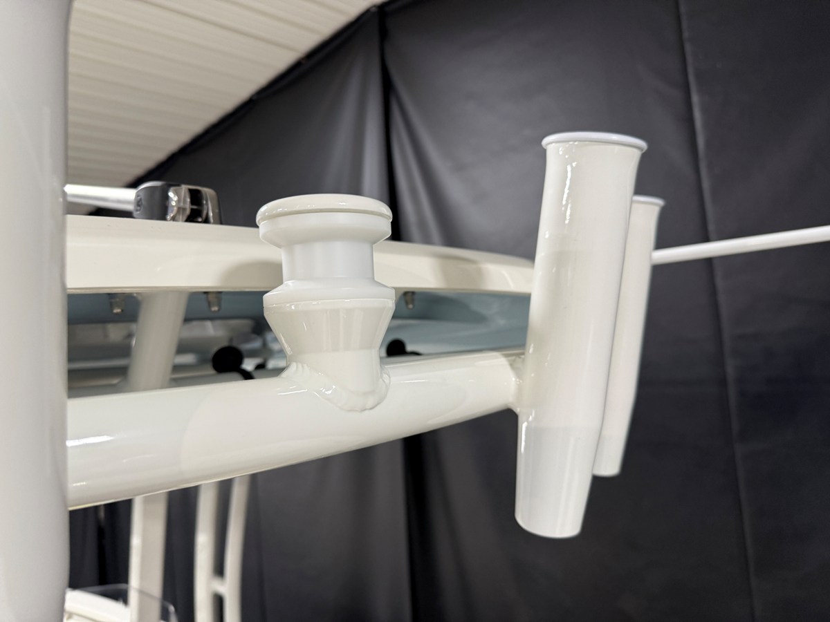 2026 Boston Whaler 250 Dauntless 109