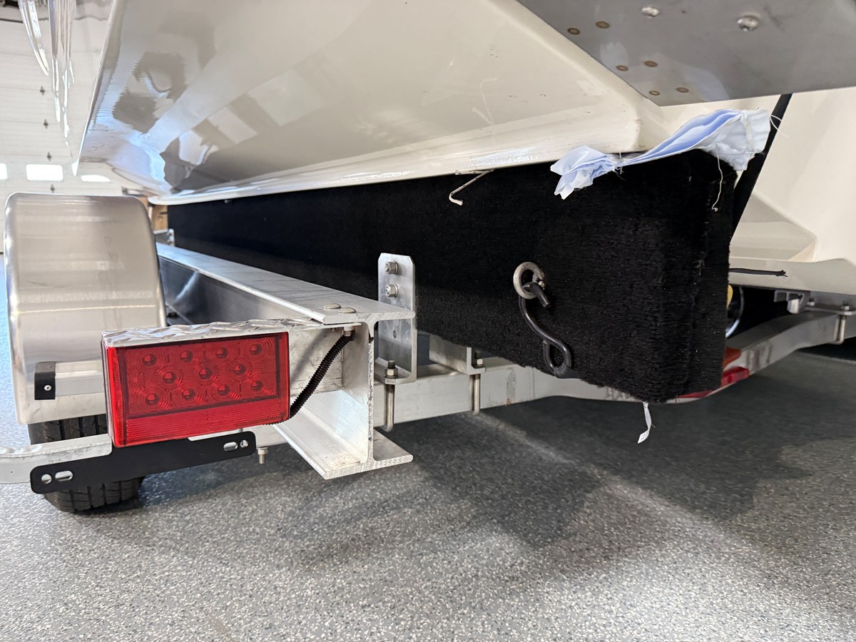 2026 Boston Whaler 250 Dauntless 120