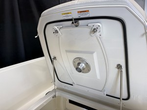 2026 Boston Whaler 250 Dauntless 89