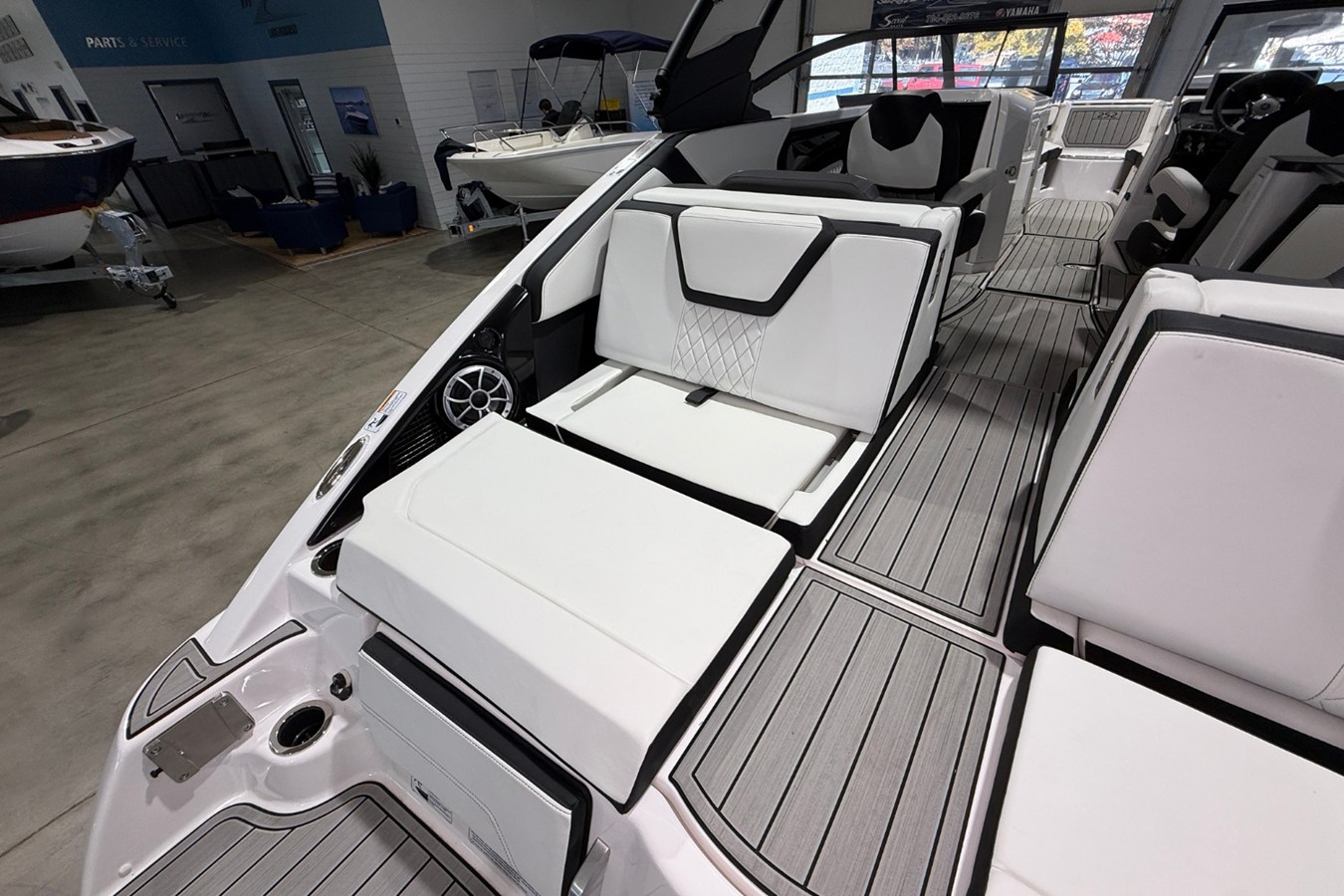 2026 Yamaha 252S 10