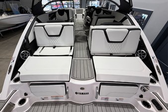 2026 Yamaha 252S 9