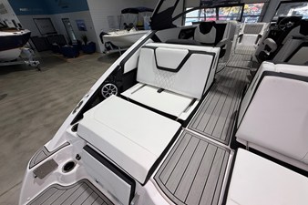 2026 Yamaha 252S 10