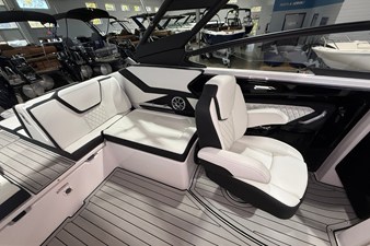 2026 Yamaha 252S 13
