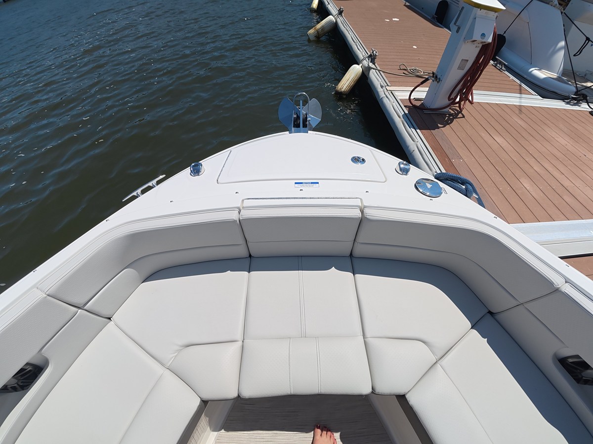 2027 Sea Ray SLX 310 Outboard 34