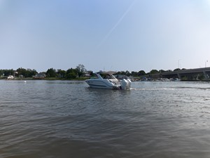 Sea Ray SLX 310 Outboard 3 2027 Sea Ray SLX 310 Outboard 4