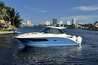 Sea Ray Sundancer 320 Outboard 2 2027 Sea Ray Sundancer 320 Outboard 3