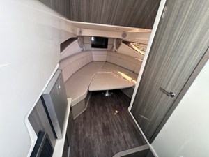 Sea Ray Sundancer 320 Outboard 28 2027 Sea Ray Sundancer 320 Outboard 29