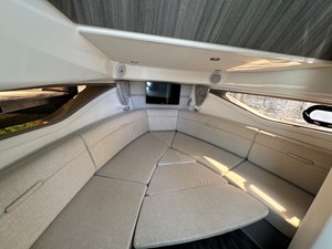 Sea Ray Sundancer 320 Outboard 29 2027 Sea Ray Sundancer 320 Outboard 30