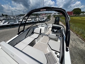 Sea Ray SPX 210 Outboard 4 2026 Sea Ray SPX 210 Outboard 5