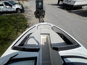 Sea Ray SPX 210 Outboard 10 2026 Sea Ray SPX 210 Outboard 11