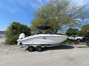 Sea Ray SPX 210 Outboard 13 2026 Sea Ray SPX 210 Outboard 14