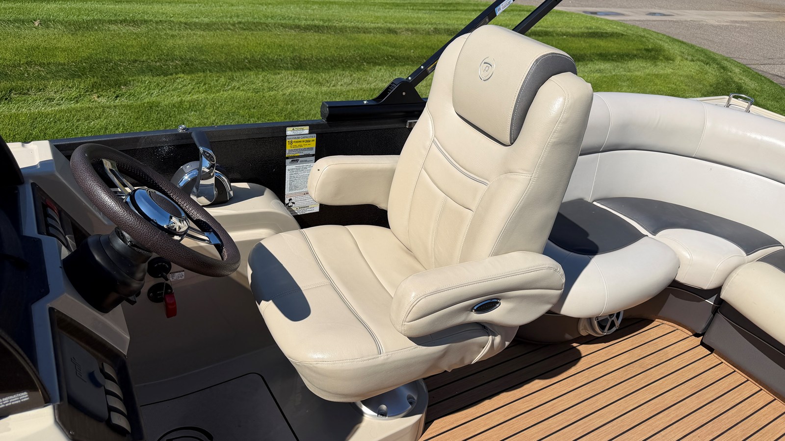 2016 Premier 230 ALANTE 28