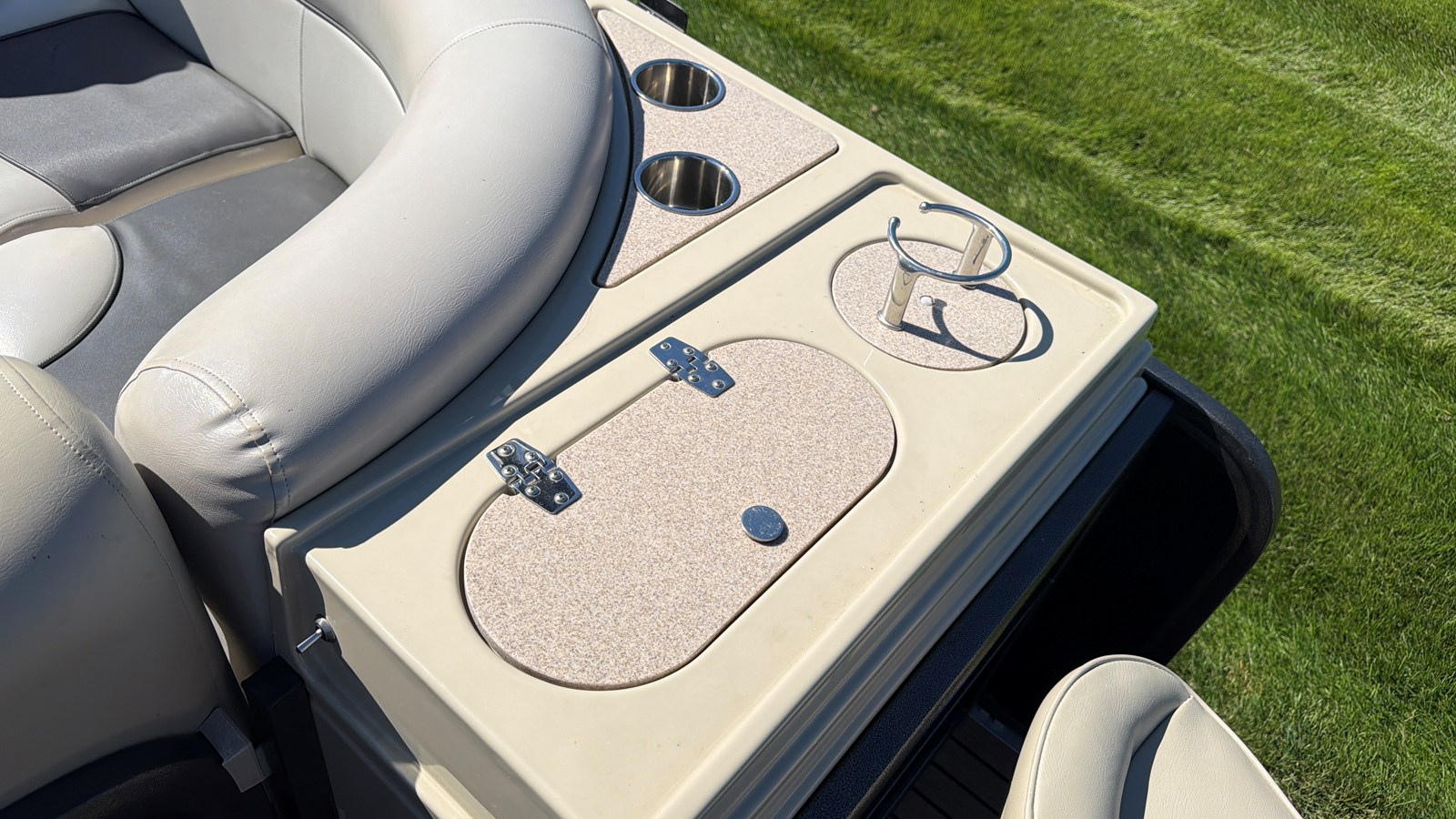 2016 Premier 230 ALANTE 66