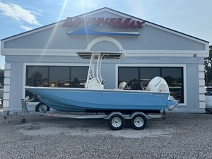Boston Whaler 190 Montauk 0 2027 Boston Whaler 190 Montauk 1