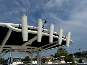 Boston Whaler 190 Montauk 10 2027 Boston Whaler 190 Montauk 11