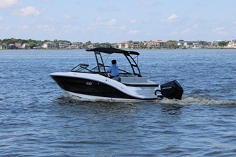 Sea Ray SPX 210 Outboard 1 2026 Sea Ray SPX 210 Outboard 2