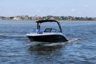 Sea Ray SPX 210 Outboard 12 2026 Sea Ray SPX 210 Outboard 13
