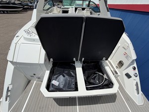 Sea Ray Sundancer 320 9 2026 Sea Ray Sundancer 320 10