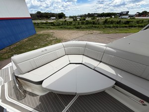 Sea Ray Sundancer 320 17 2026 Sea Ray Sundancer 320 18