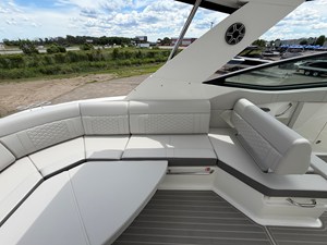 Sea Ray Sundancer 320 18 2026 Sea Ray Sundancer 320 19