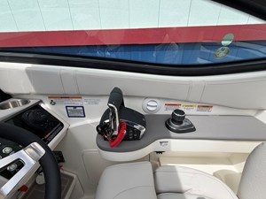 Sea Ray Sundancer 320 27 2026 Sea Ray Sundancer 320 28