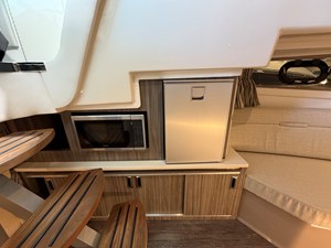 Sea Ray Sundancer 320 38 2026 Sea Ray Sundancer 320 39