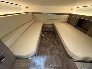 Sea Ray Sundancer 320 46 2026 Sea Ray Sundancer 320 47