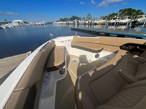 Sea Ray SLX 400 Outboard 29 2026 Sea Ray SLX 400 Outboard 30