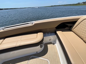 Sea Ray SLX 400 Outboard 44 2026 Sea Ray SLX 400 Outboard 45