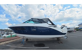 Sea Ray Sundancer 320 Outboard 2 2026 Sea Ray Sundancer 320 Outboard 3