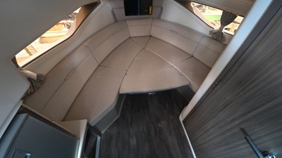 Sea Ray Sundancer 320 Outboard 21 2026 Sea Ray Sundancer 320 Outboard 22