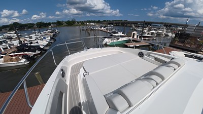 Sea Ray Sundancer 320 Outboard 27 2026 Sea Ray Sundancer 320 Outboard 28