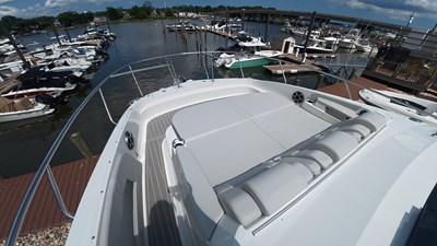 Sea Ray Sundancer 320 Outboard 28 2026 Sea Ray Sundancer 320 Outboard 29