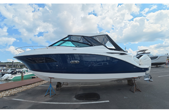 Sea Ray Sundancer 320 Outboard 30 2026 Sea Ray Sundancer 320 Outboard 31