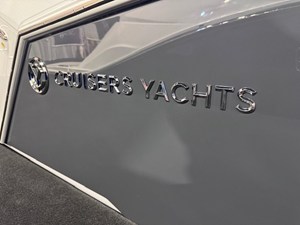 Cruisers Yachts 34 GLS Outboard 7 2026 Cruisers Yachts 34 GLS Outboard 8